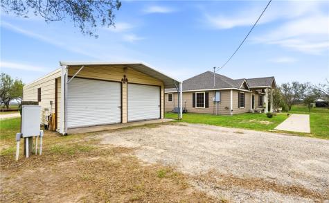 5076 Wildwood Lane Robstown TX 78380