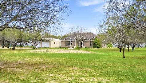 5076 Wildwood Lane Robstown TX 78380