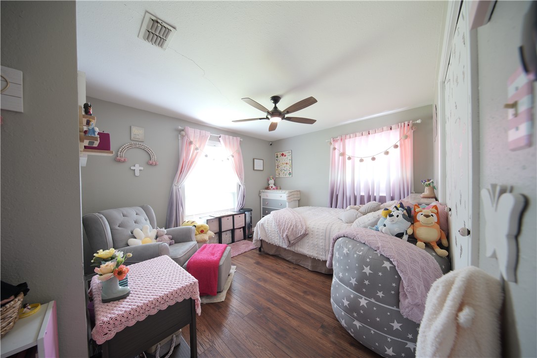 11821 Lori Drive Corpus Christi TX 78410