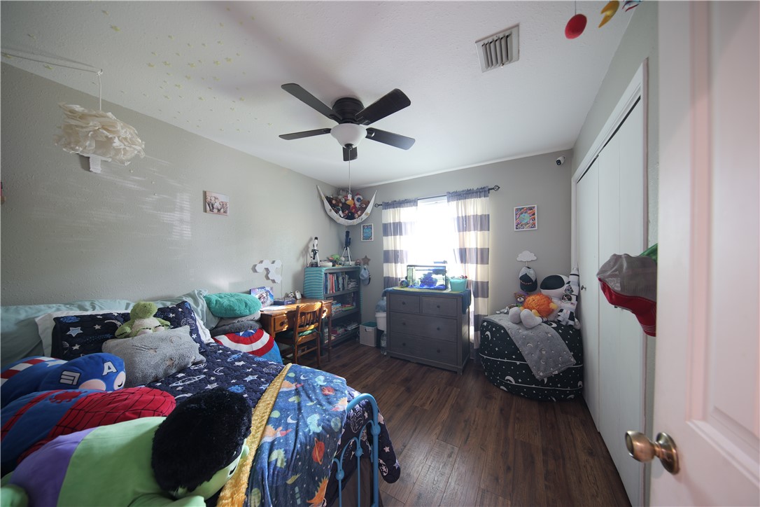11821 Lori Drive Corpus Christi TX 78410