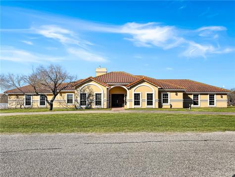 2204 Angel Court Corpus Christi TX 78415