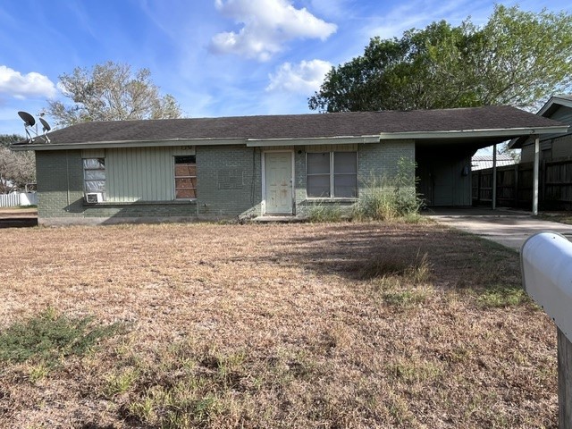 910 S Frans Street Hebbronville TX 78361