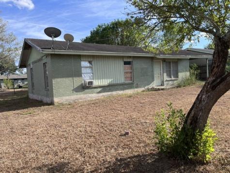 910 S Frans Street Hebbronville TX 78361