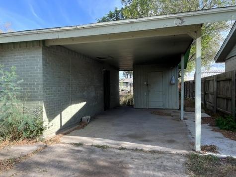 910 S Frans Street Hebbronville TX 78361