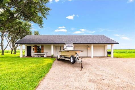 501 S County Road 1140 Riviera TX 78379
