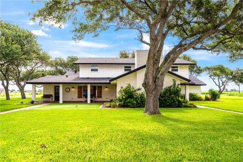 501 S County Road 1140 Riviera TX 78379