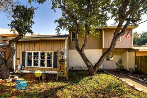71 S Commonsway Drive Portland TX 78374