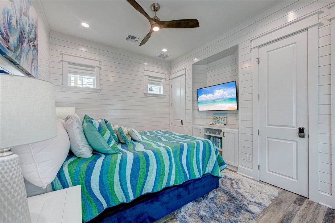 705 Sunrise Avenue Port Aransas TX 78373