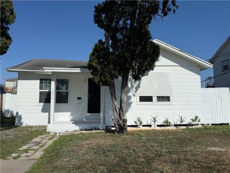 1816 Elizabeth Street Corpus Christi TX 78404