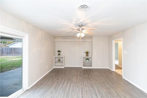 726 Meadowbrook Drive Corpus Christi TX 78412