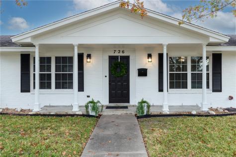 726 Meadowbrook Drive Corpus Christi TX 78412