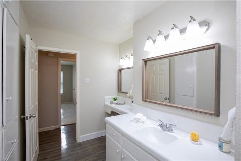726 Meadowbrook Drive Corpus Christi TX 78412