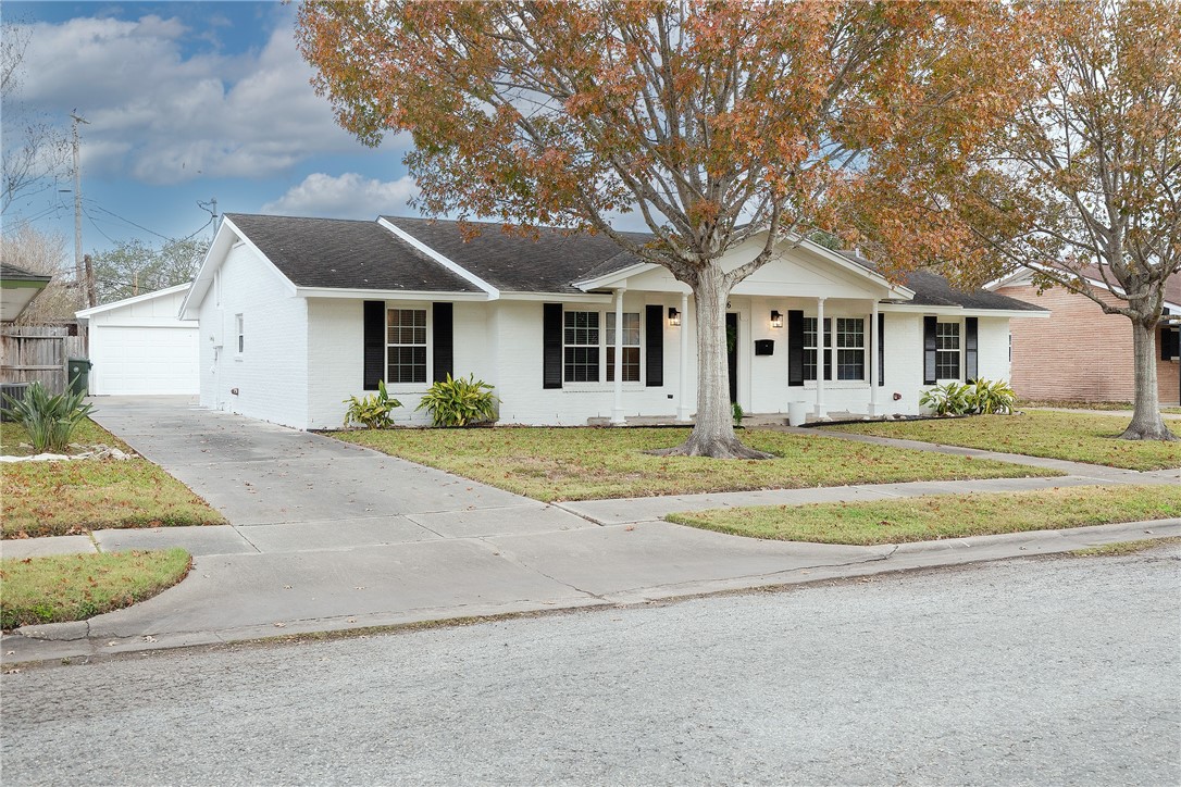 726 Meadowbrook Drive Corpus Christi TX 78412