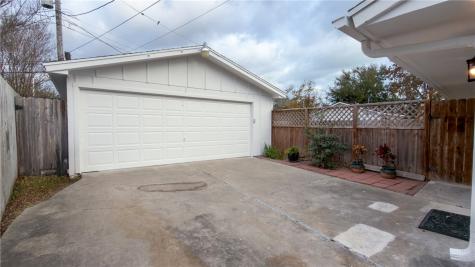 726 Meadowbrook Drive Corpus Christi TX 78412
