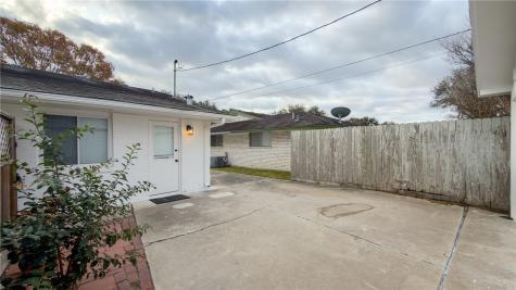 726 Meadowbrook Drive Corpus Christi TX 78412