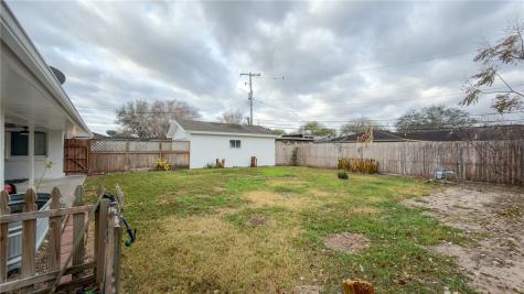 726 Meadowbrook Drive Corpus Christi TX 78412