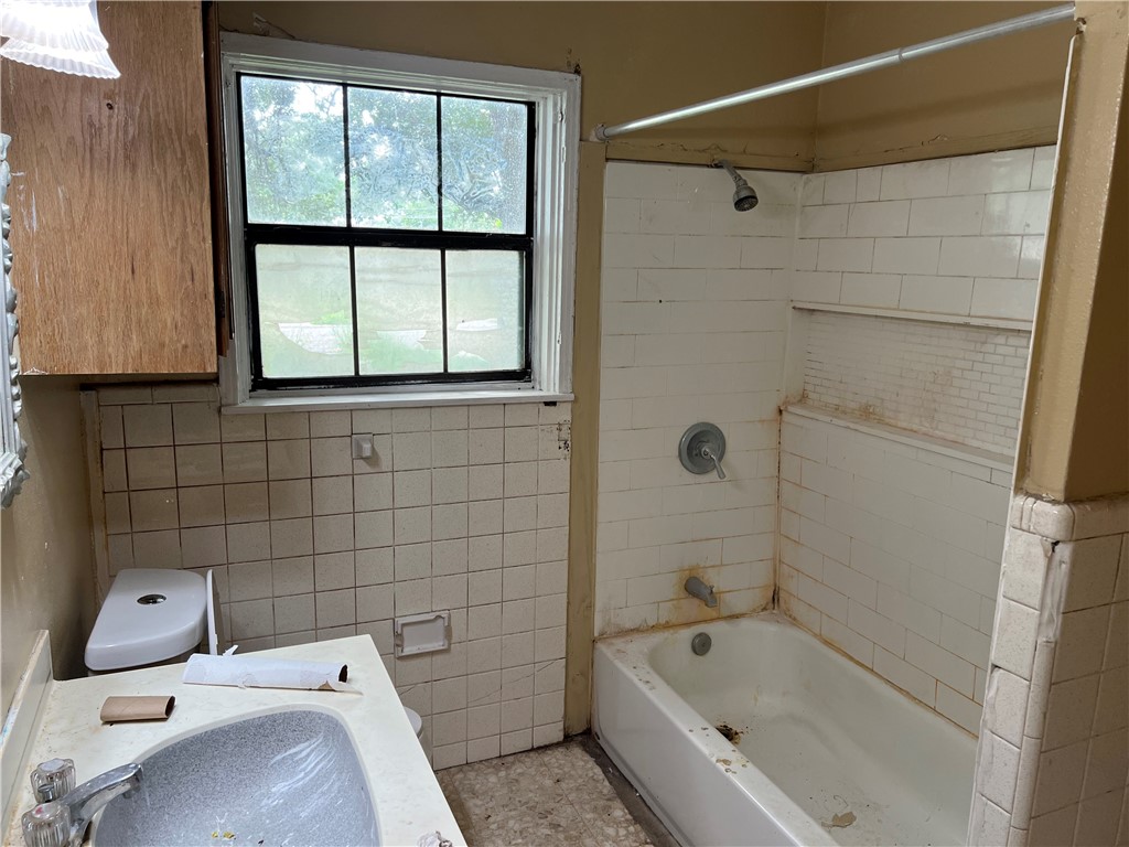 4402 Sequoia Street Corpus Christi TX 78411