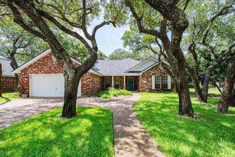 135 Marion Drive Rockport TX 78382