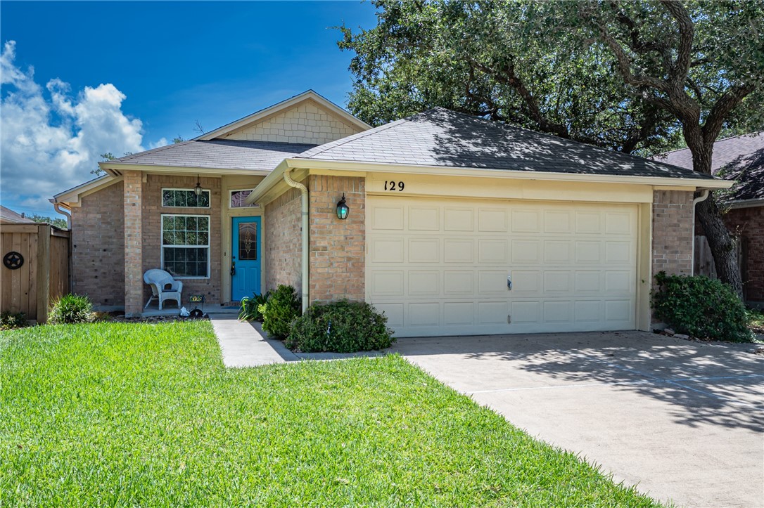 129 Heron Oaks Rockport TX 78382