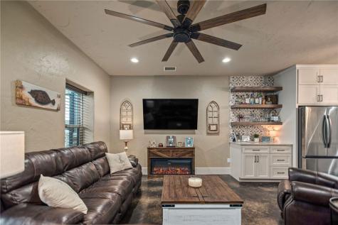 72 Circle Hook Port O'connor TX 77982