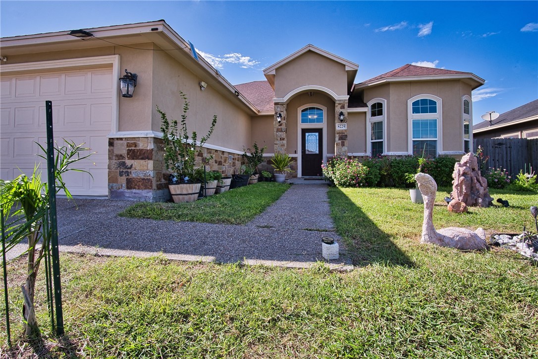 8229 Merlin Place Corpus Christi TX 78414