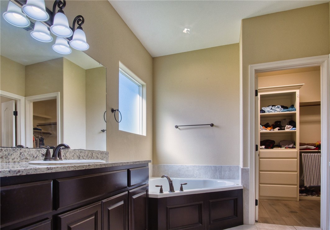 8229 Merlin Place Corpus Christi TX 78414