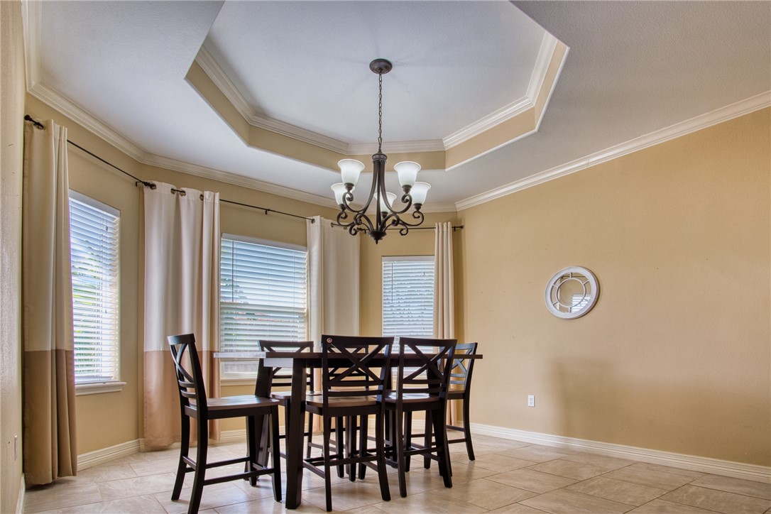 8229 Merlin Place Corpus Christi TX 78414