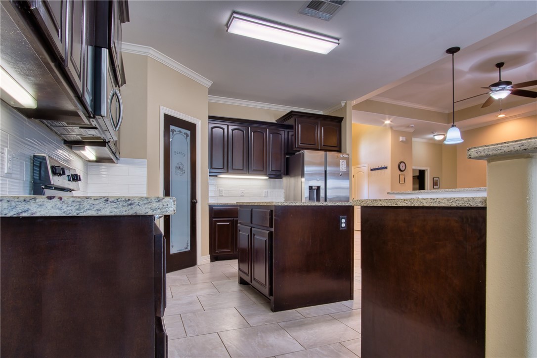 8229 Merlin Place Corpus Christi TX 78414