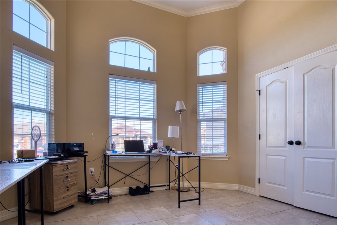 8229 Merlin Place Corpus Christi TX 78414