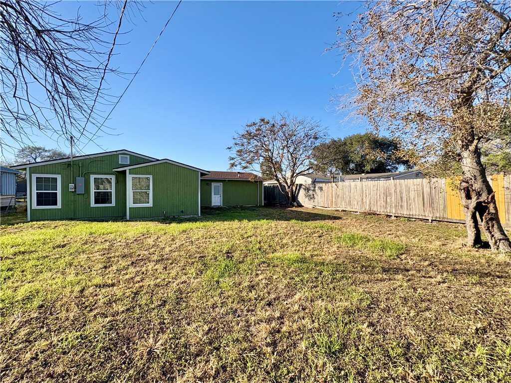 1324 Cambridge Drive Corpus Christi TX 78415