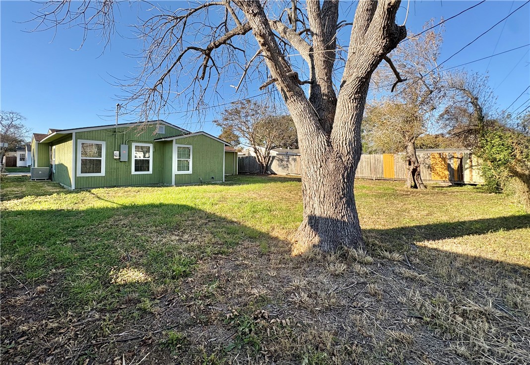 1324 Cambridge Drive Corpus Christi TX 78415