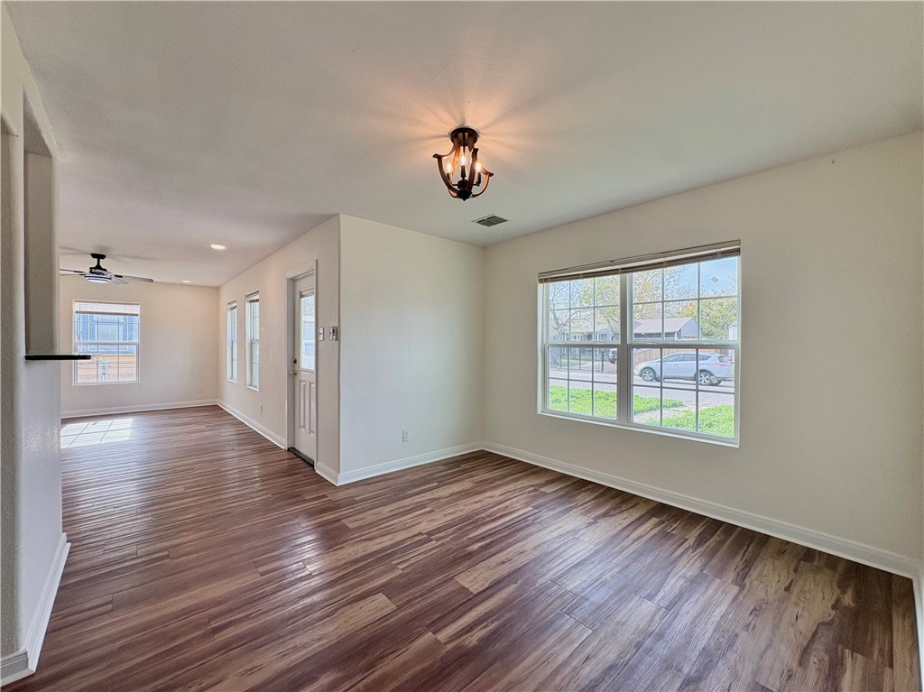 1324 Cambridge Drive Corpus Christi TX 78415