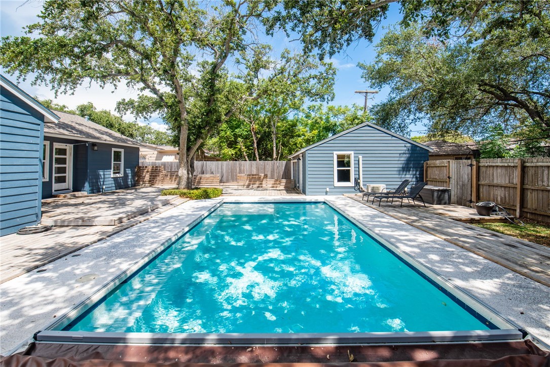 329 Laurel Drive Corpus Christi TX 78404