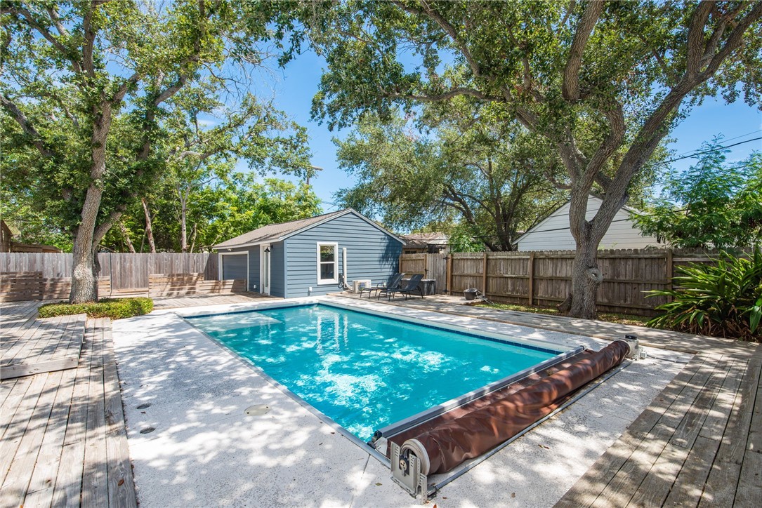 329 Laurel Drive Corpus Christi TX 78404