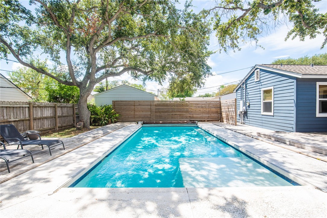 329 Laurel Drive Corpus Christi TX 78404