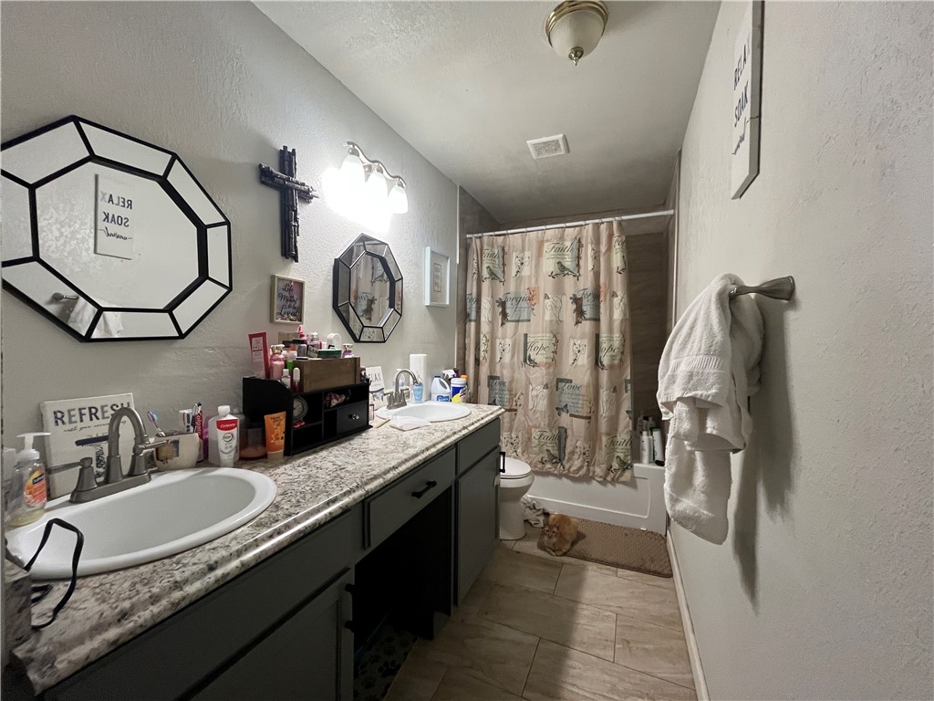 1253 Logan Avenue Corpus Christi TX 78404