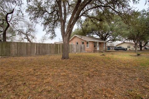 1711 N Washington Street Beeville TX 78102