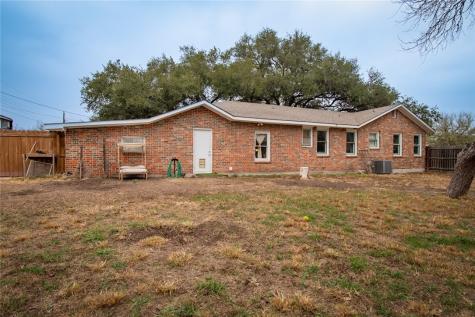 1711 N Washington Street Beeville TX 78102