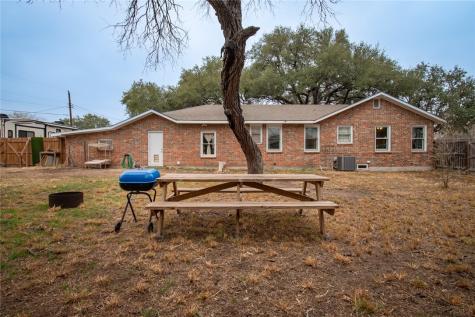1711 N Washington Street Beeville TX 78102