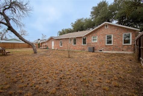 1711 N Washington Street Beeville TX 78102