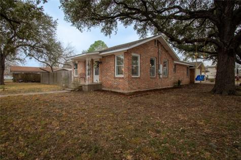 1711 N Washington Street Beeville TX 78102