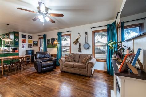 1711 N Washington Street Beeville TX 78102