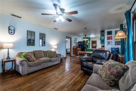 1711 N Washington Street Beeville TX 78102