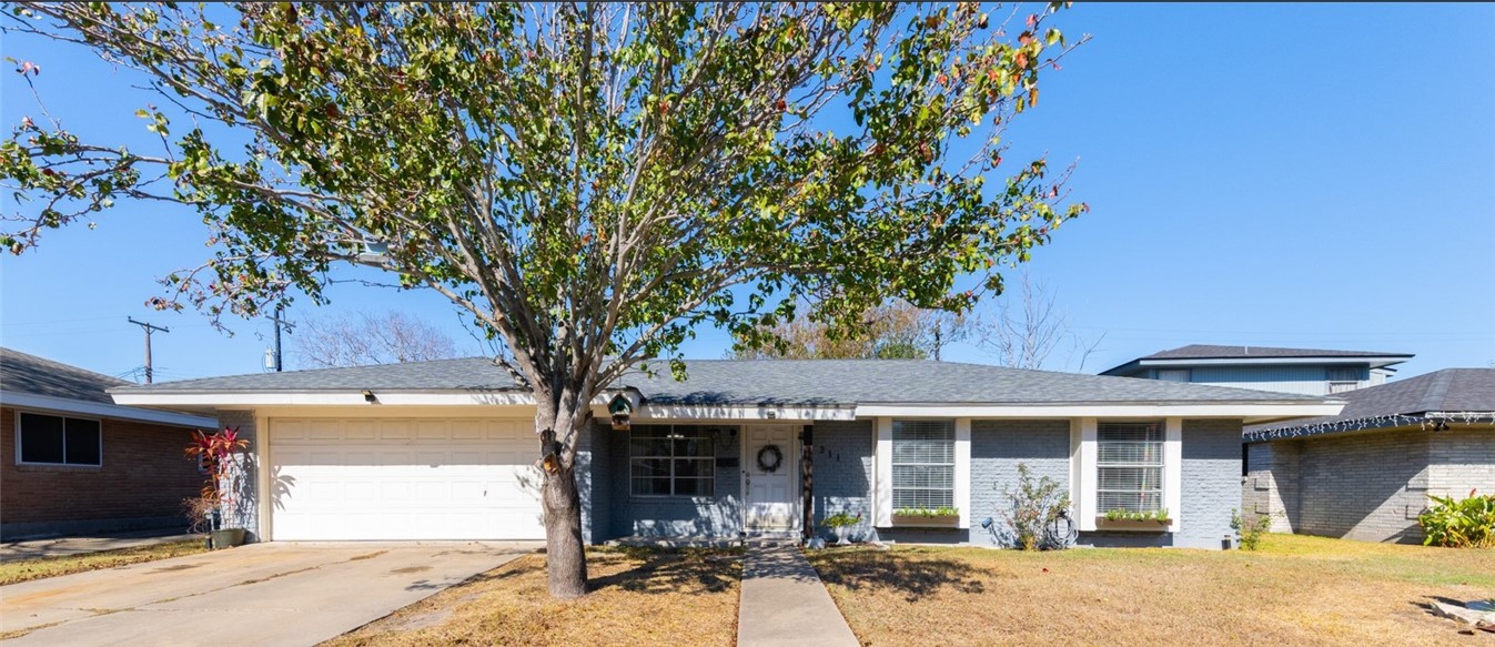 211 Frio Drive Portland TX 78374