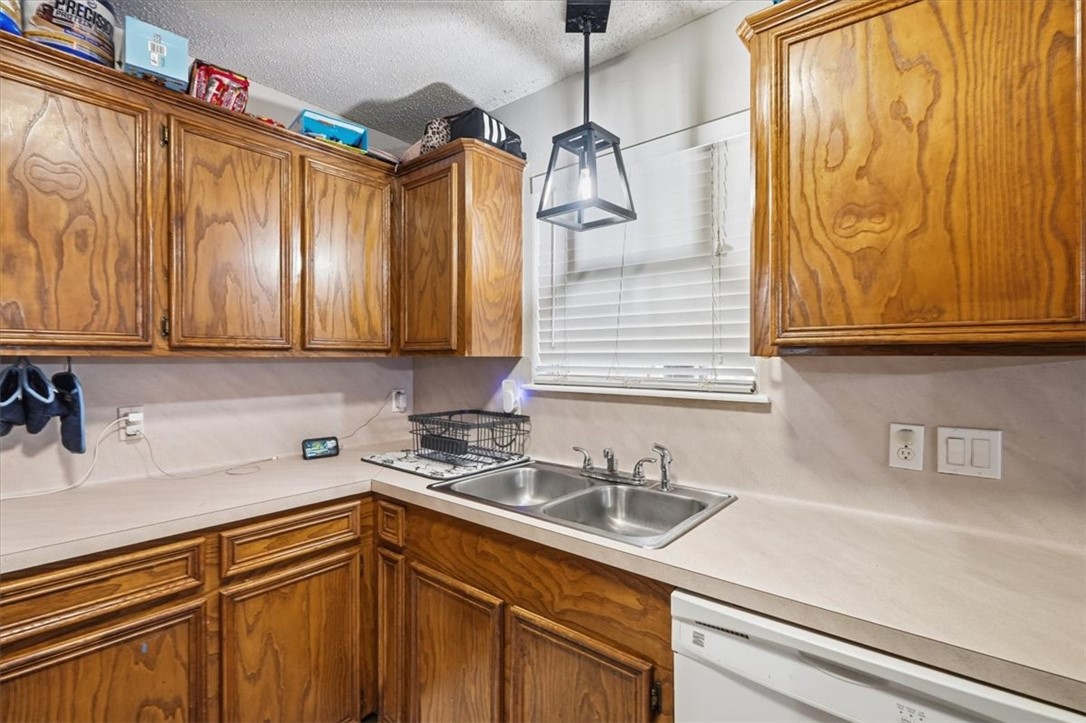 8018 Rock Crest Drive Corpus Christi TX 78414