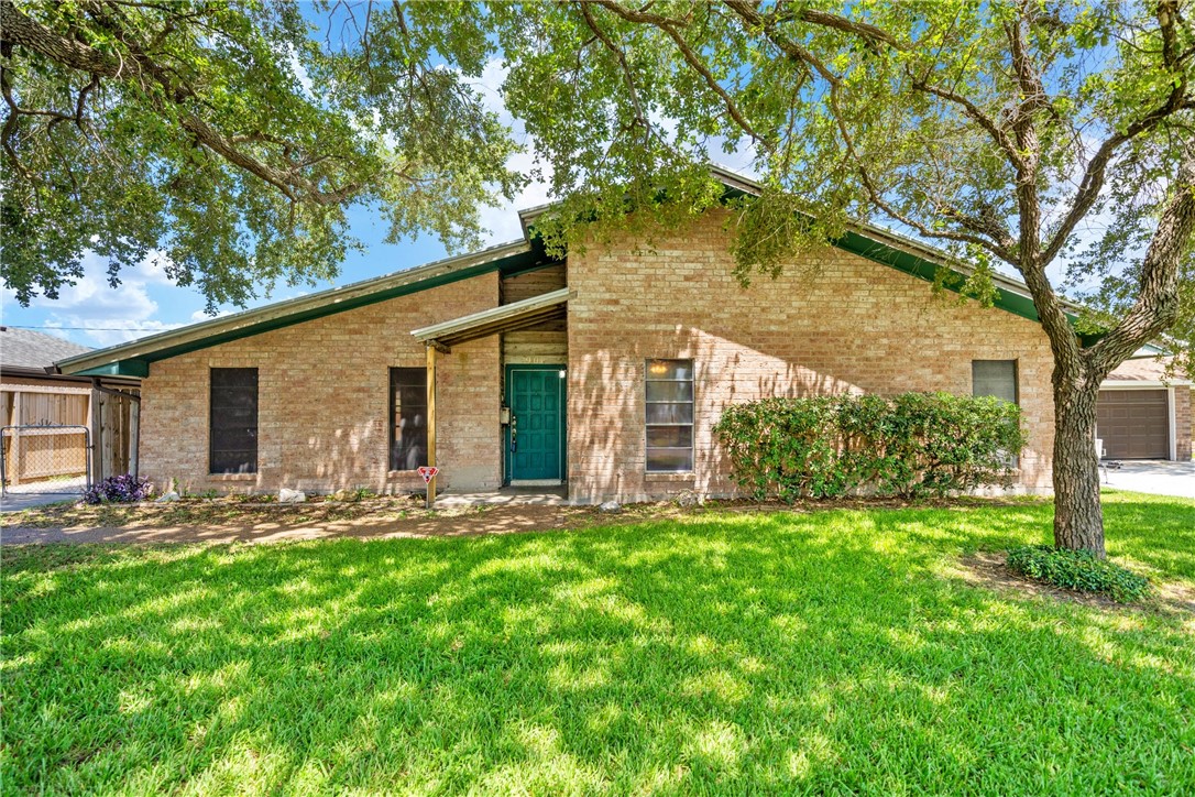 901 Pyramid Drive Corpus Christi TX 78412