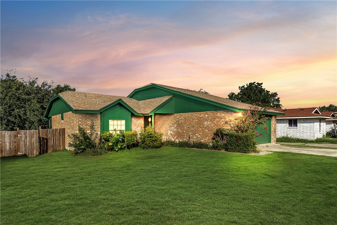 11621 Chispa Creek Drive Corpus Christi TX 78410