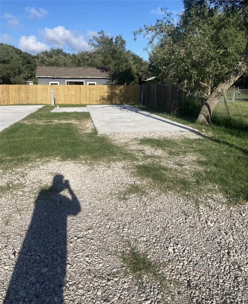 1520 S Kossuth Street Rockport TX 78382