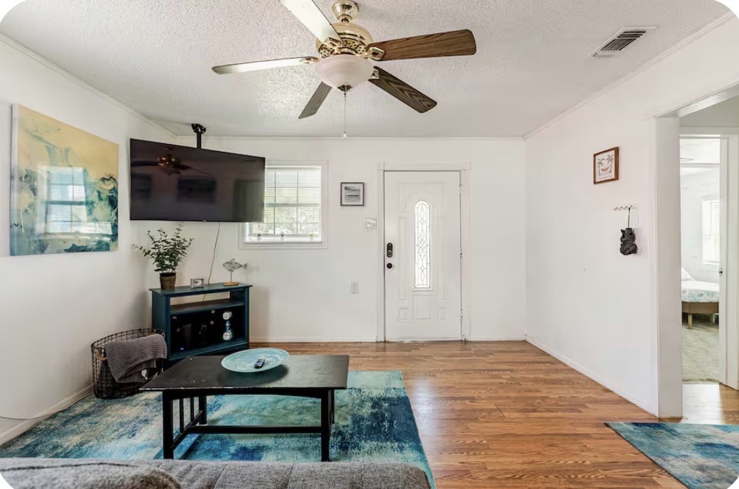 1520 S Kossuth Street Rockport TX 78382