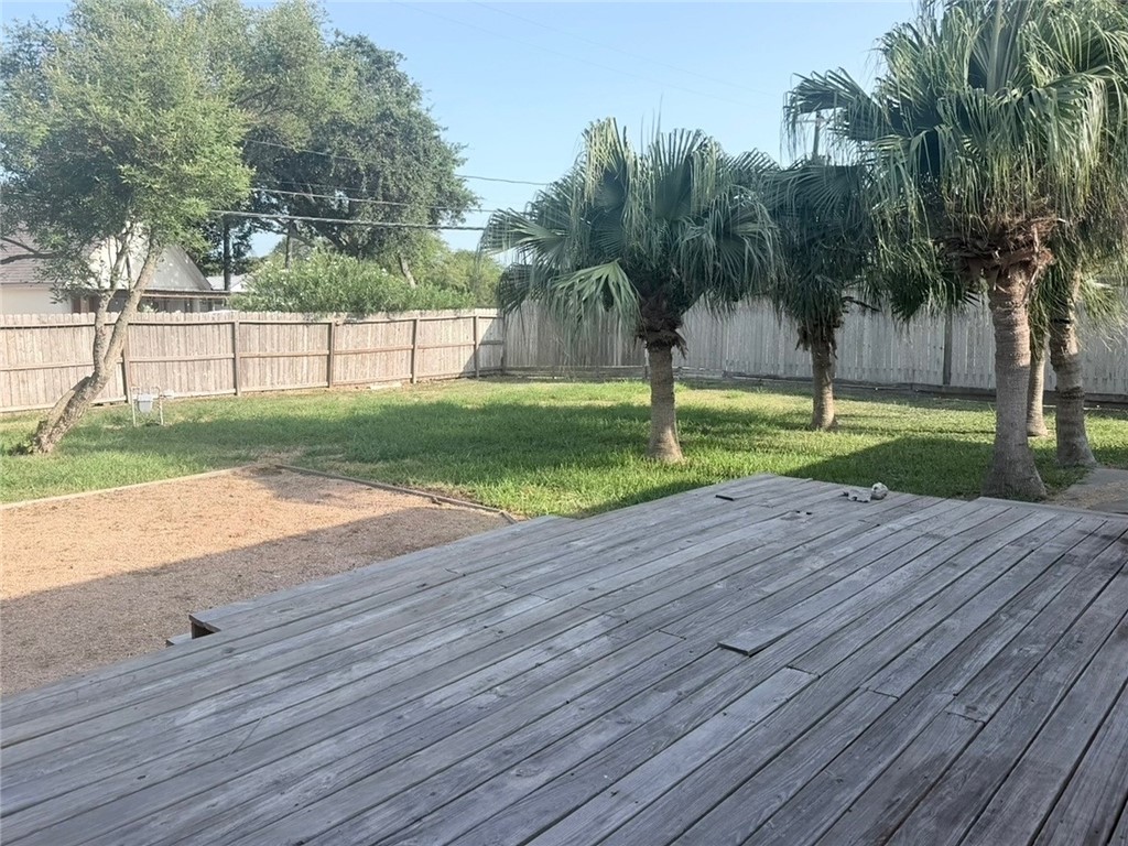 405 Canterbury Drive Corpus Christi TX 78412
